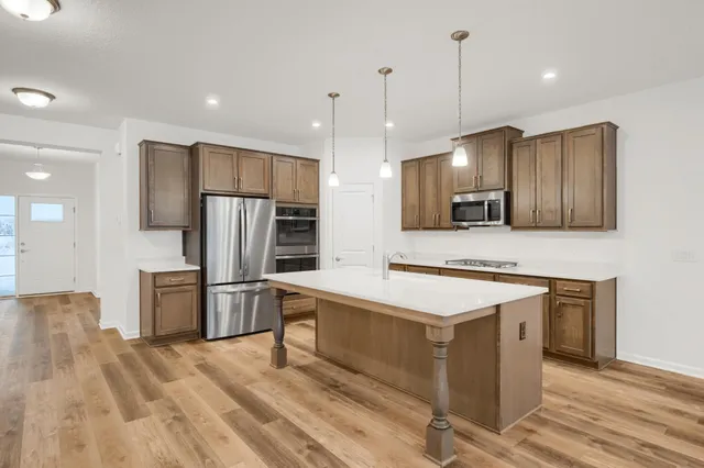 $717,525 | 8191 Haywood Drive, Lino Lakes, MN 55014