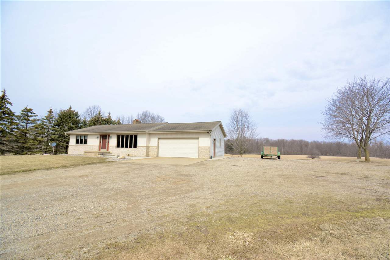 3805 East Hibbard Road Corunna, MI 48817 - Photo 1 of 36 50068536.JPG