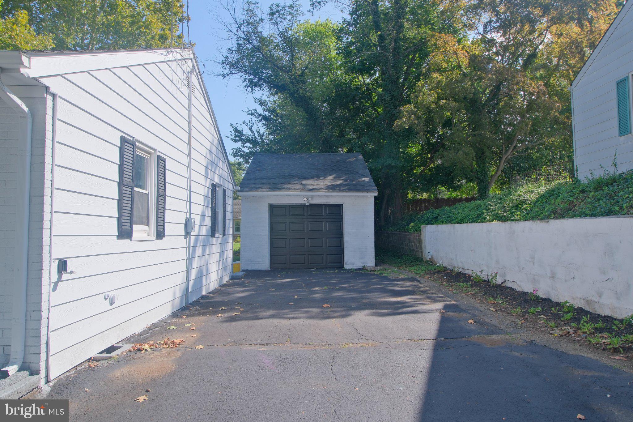 1468 Pennington Road Trenton, NJ 08618 - Photo 33 of 53 Gallery Image 33