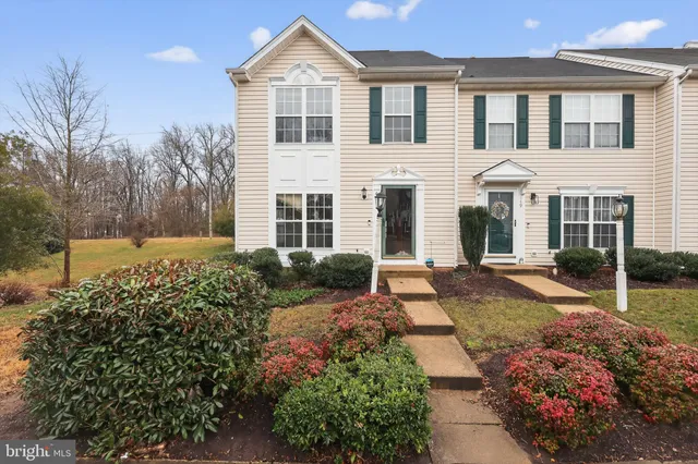 $249,900 | 451 Hollybrook Ridge Lane, Richmond, VA 23223