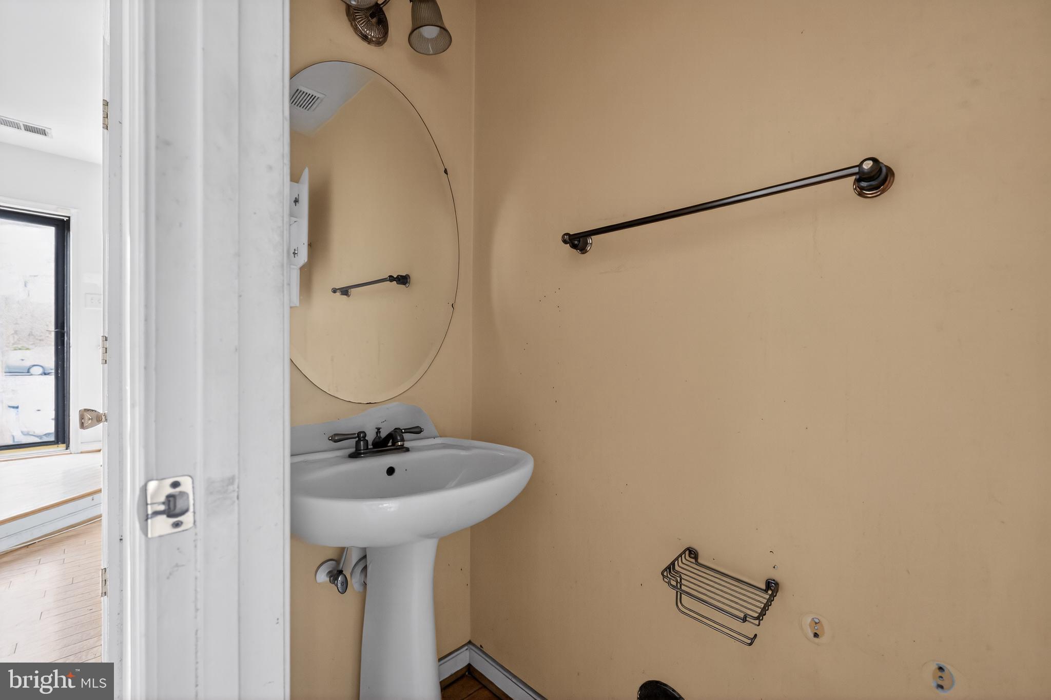 451 Hollybrook Ridge Lane Richmond, VA 23223 - Photo 16 of 17