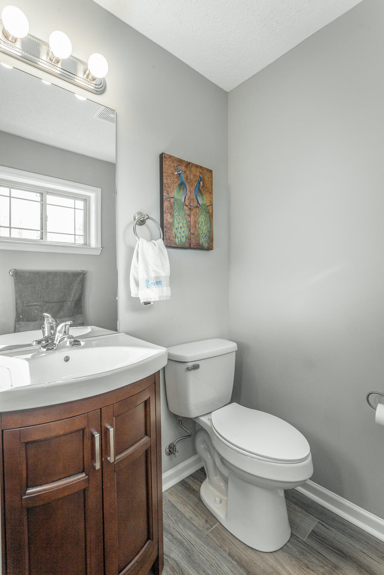 472 Steele Road Rossville, GA 30741 - Photo 19 of 31 Guest bathroom