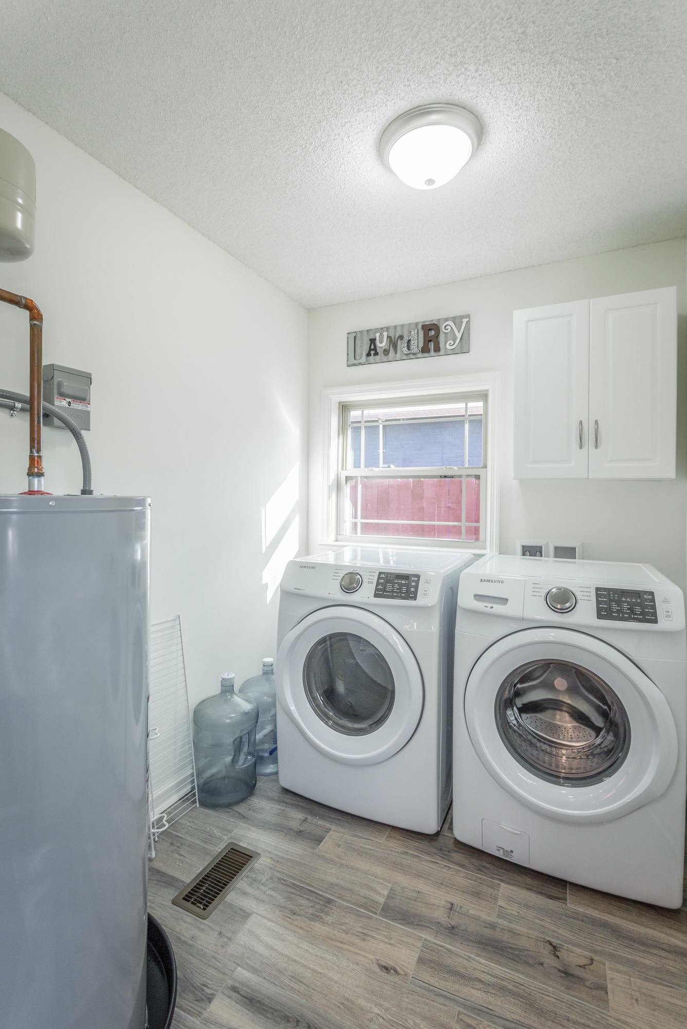 472 Steele Road Rossville, GA 30741 - Photo 22 of 31 Laundry room