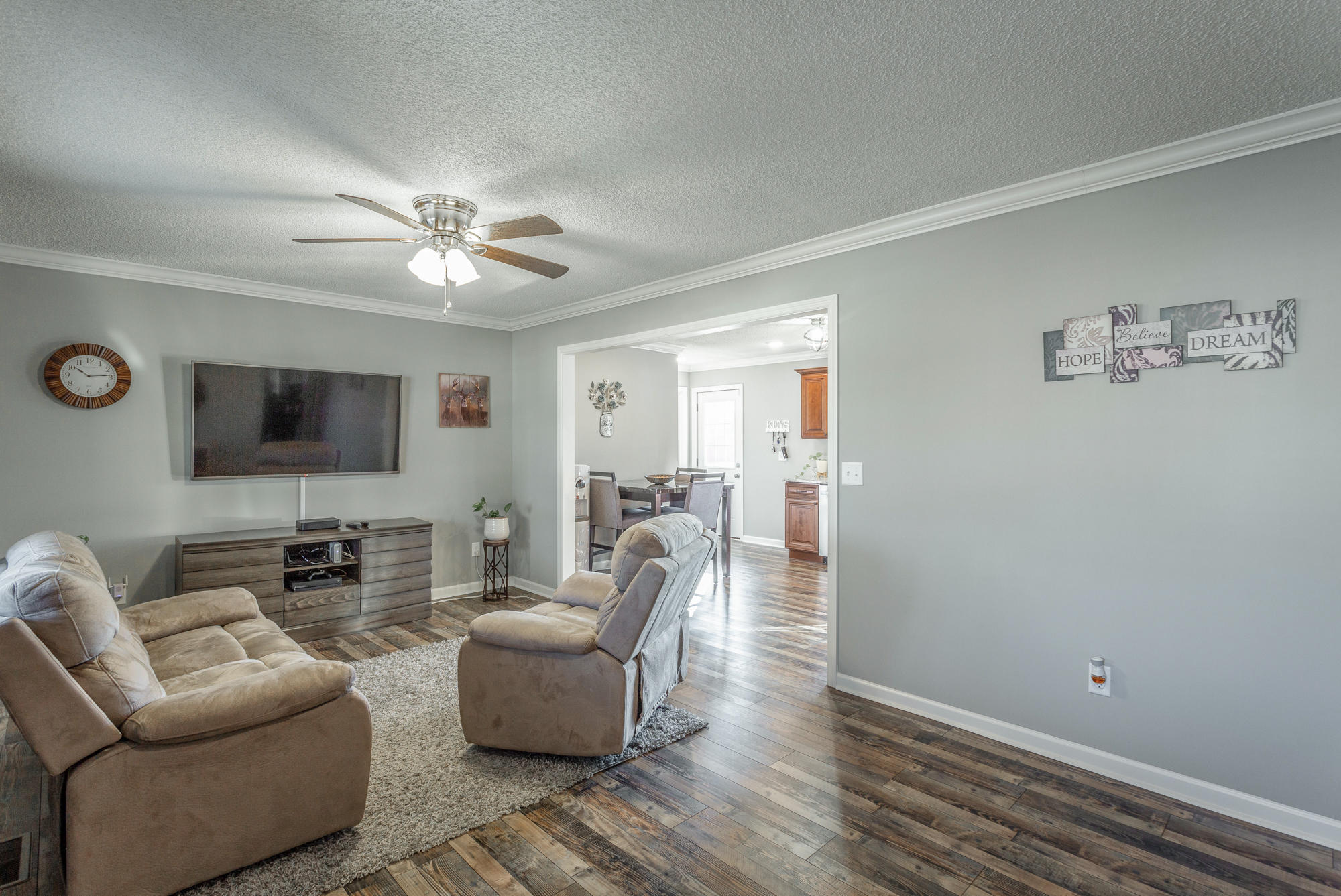 472 Steele Road Rossville, GA 30741 - Photo 7 of 31 Living room