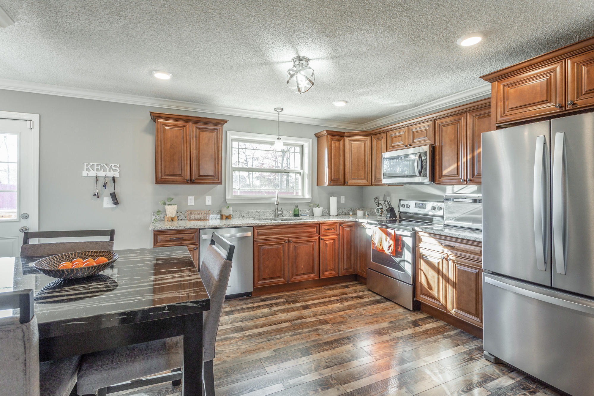 472 Steele Road Rossville, GA 30741 - Photo 8 of 31 Kitchen