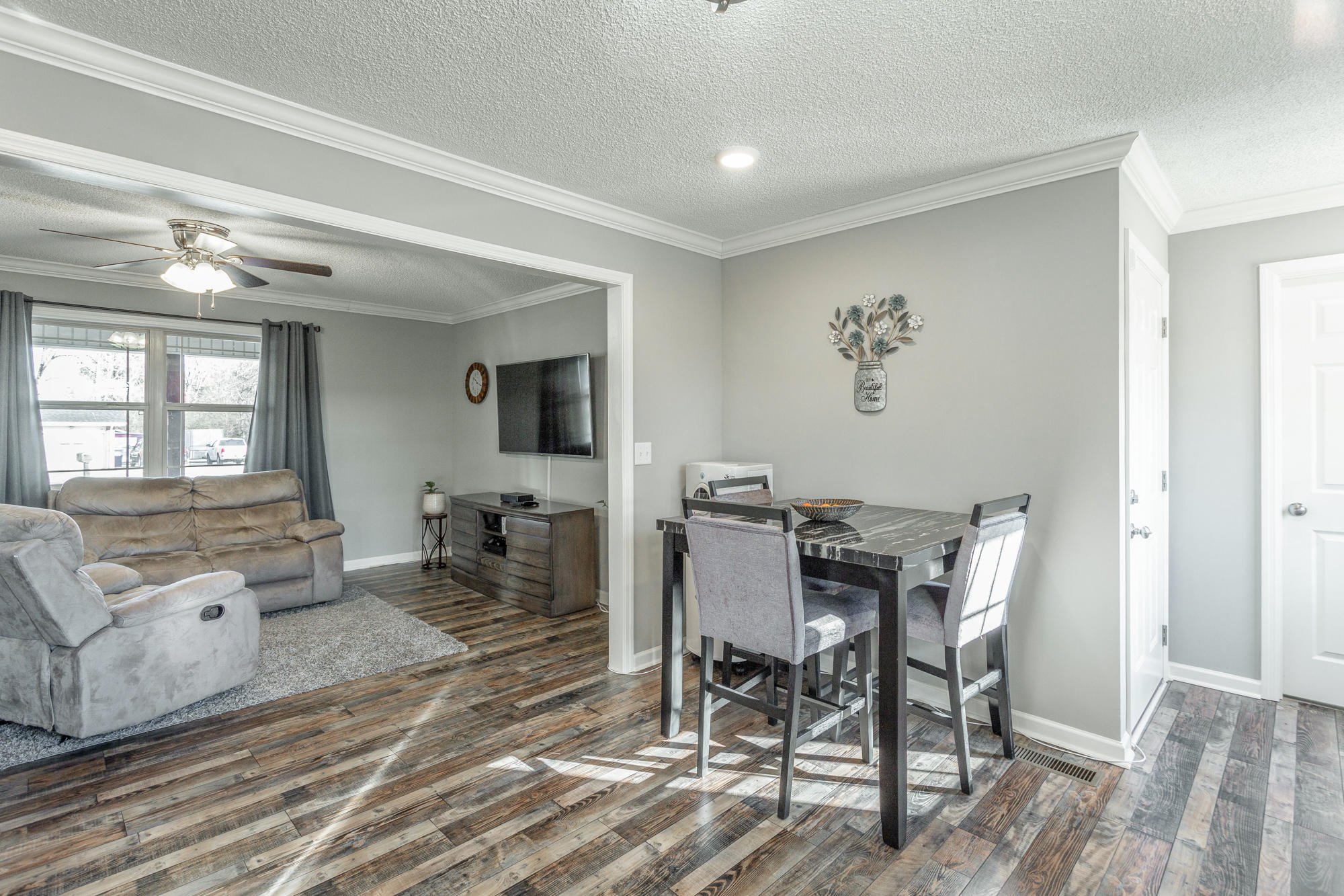472 Steele Road Rossville, GA 30741 - Photo 10 of 31 Dining area