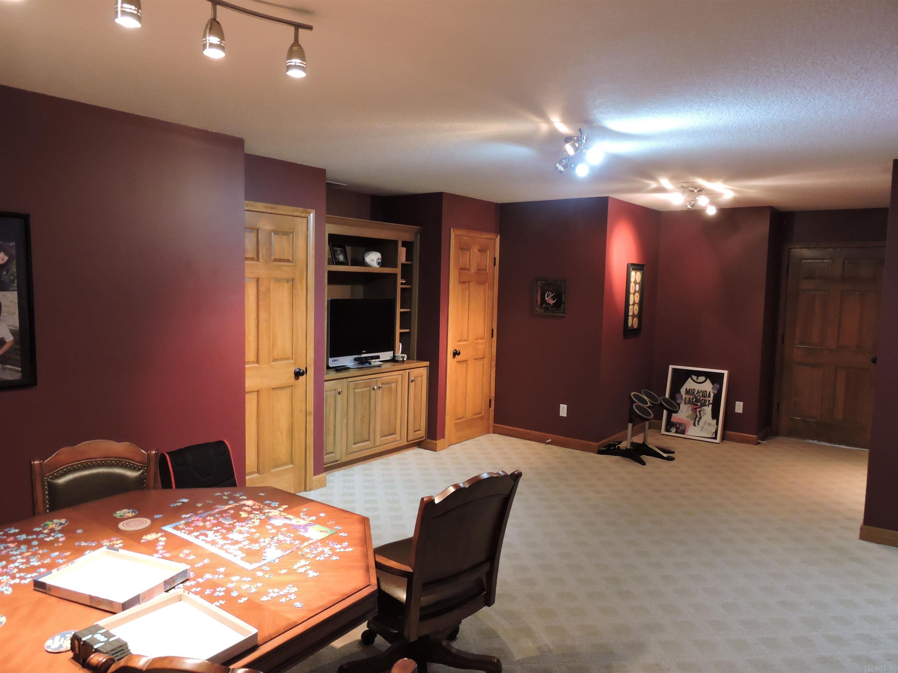 8314 Stand Ridge Run Fort Wayne, IN 46825 - Photo 14 of 36 Gallery Image 14