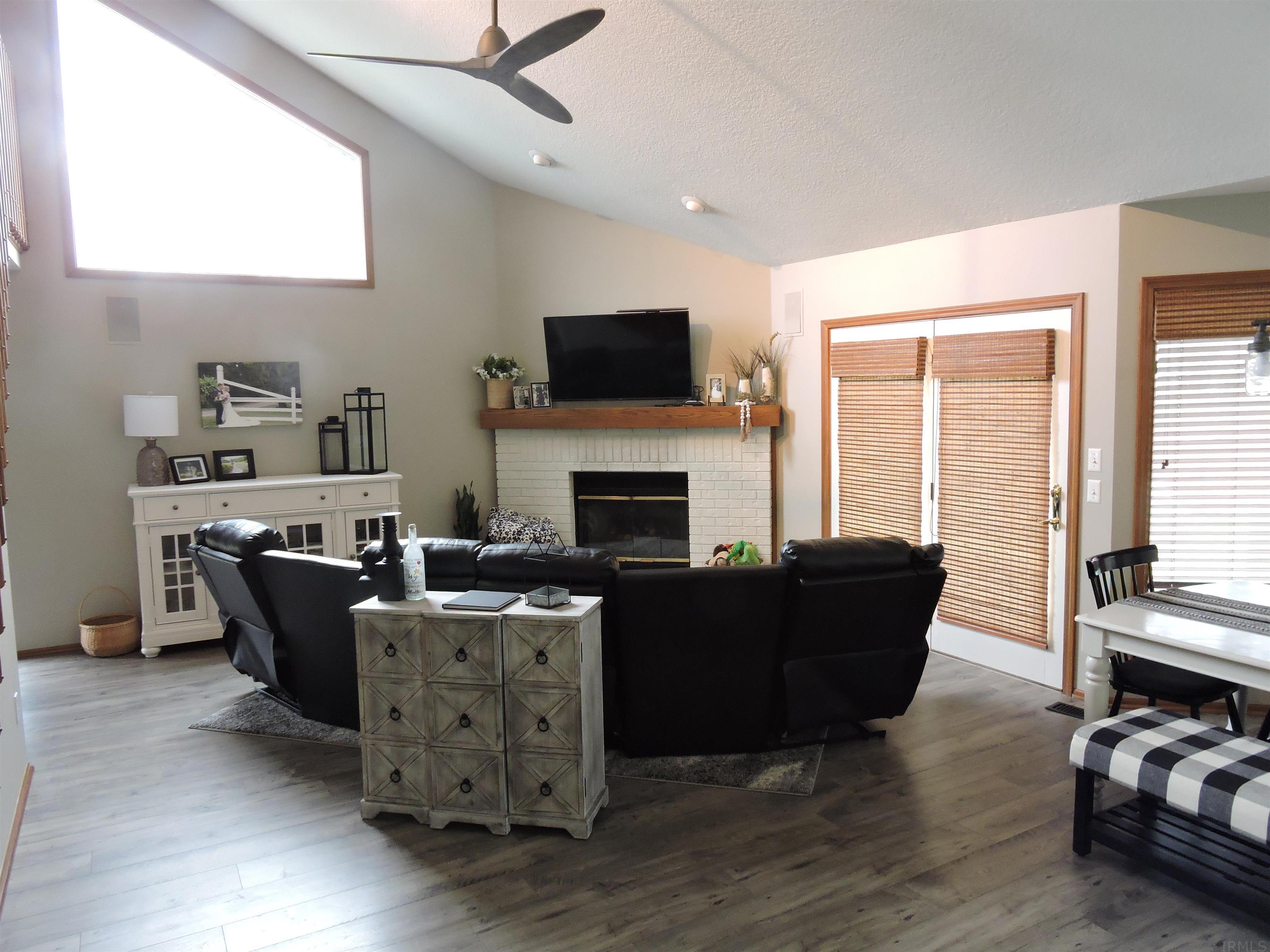 8314 Stand Ridge Run Fort Wayne, IN 46825 - Photo 8 of 36 Gallery Image 8