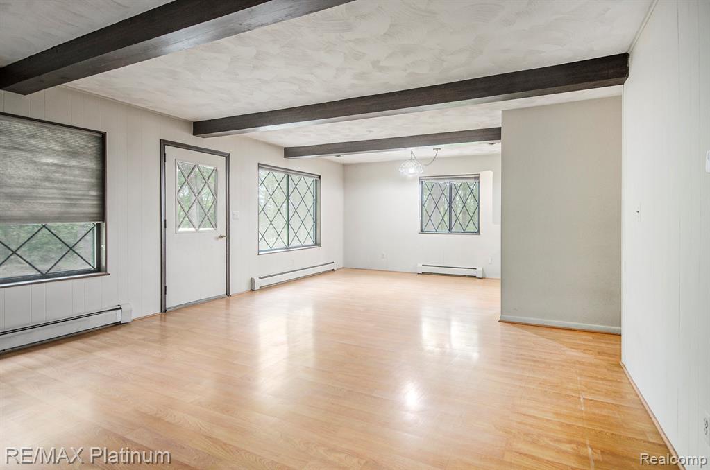 11095 Hibner Road Hartland, MI 48353 - Photo 10 of 49 Gallery Image 10