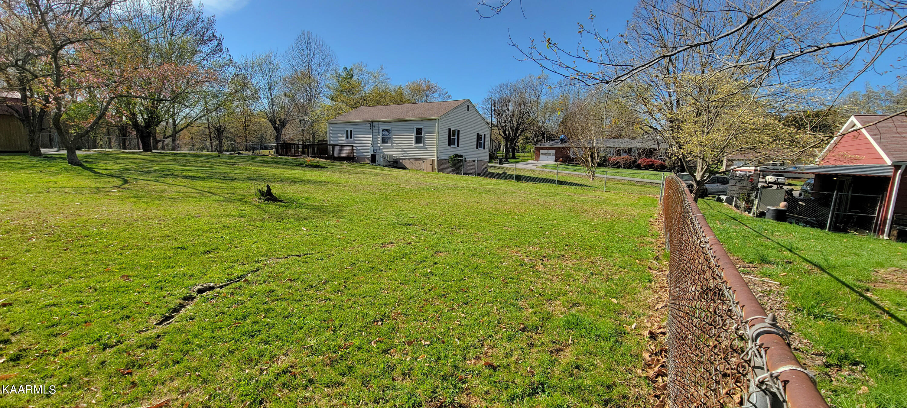 2100 Norvell Drive Knoxville, TN 37918 - Photo 35 of 40 20230329_171043