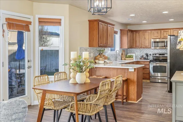 $519,900 | 208 East Kaibab Trail Street, Meridian, ID 83646