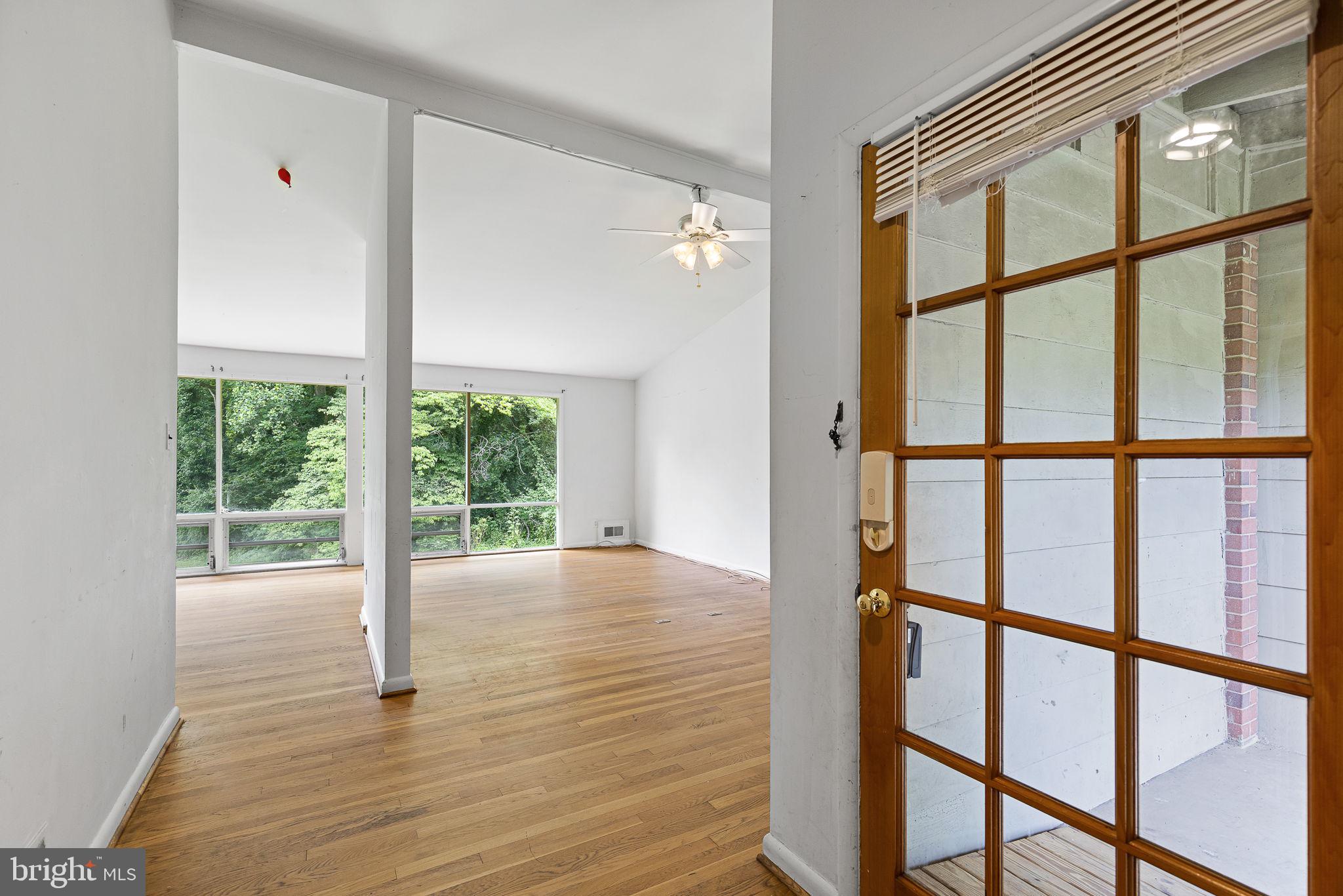 6540 Kerns Road Falls Church, VA 22044 - Photo 3 of 37 Gallery Image 3