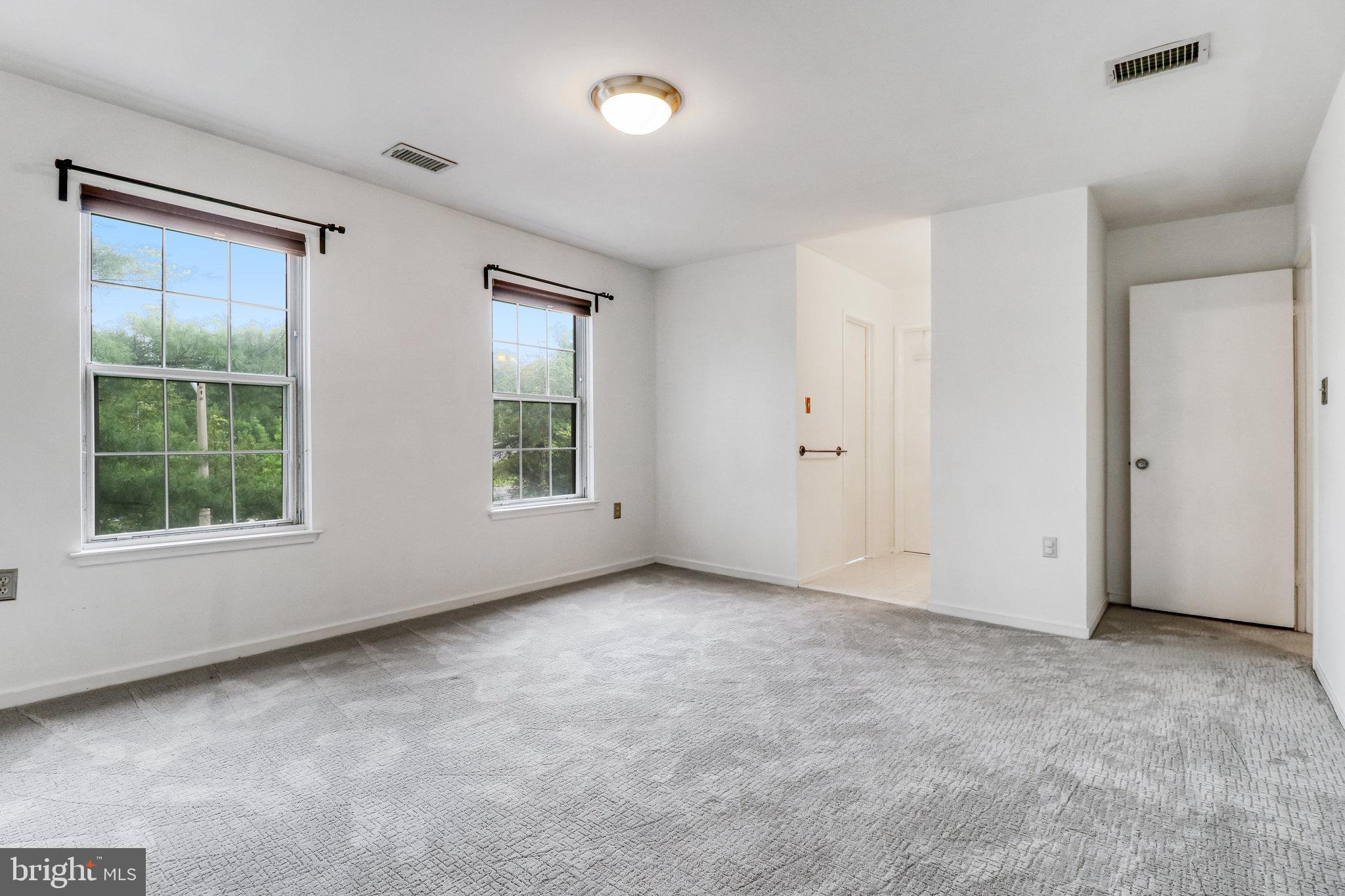 7707 Lexton Place, Unit 44 Springfield, VA 22152 - Photo 23 of 47
