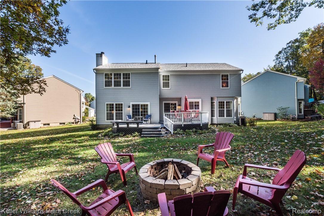 416 Ivy Wood Court Rochester, MI 48307 - Photo 25 of 32 426 Ivy-32.jpg