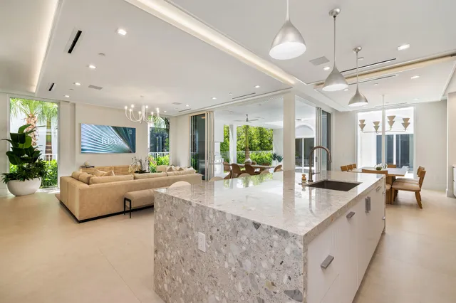 $5,495,000 | 812 Palm Trail, Delray Beach, FL 33483