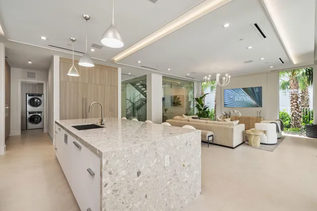 $5,495,000 | 812 Palm Trail, Delray Beach, FL 33483