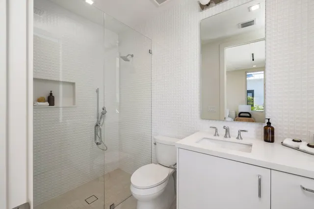 $5,495,000 | 812 Palm Trail, Delray Beach, FL 33483