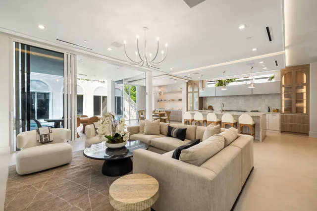 $5,495,000 | 812 Palm Trail, Delray Beach, FL 33483