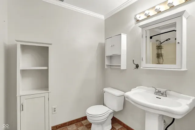 $475,000 | 4006 South 50 West, Greenfield, IN 46140