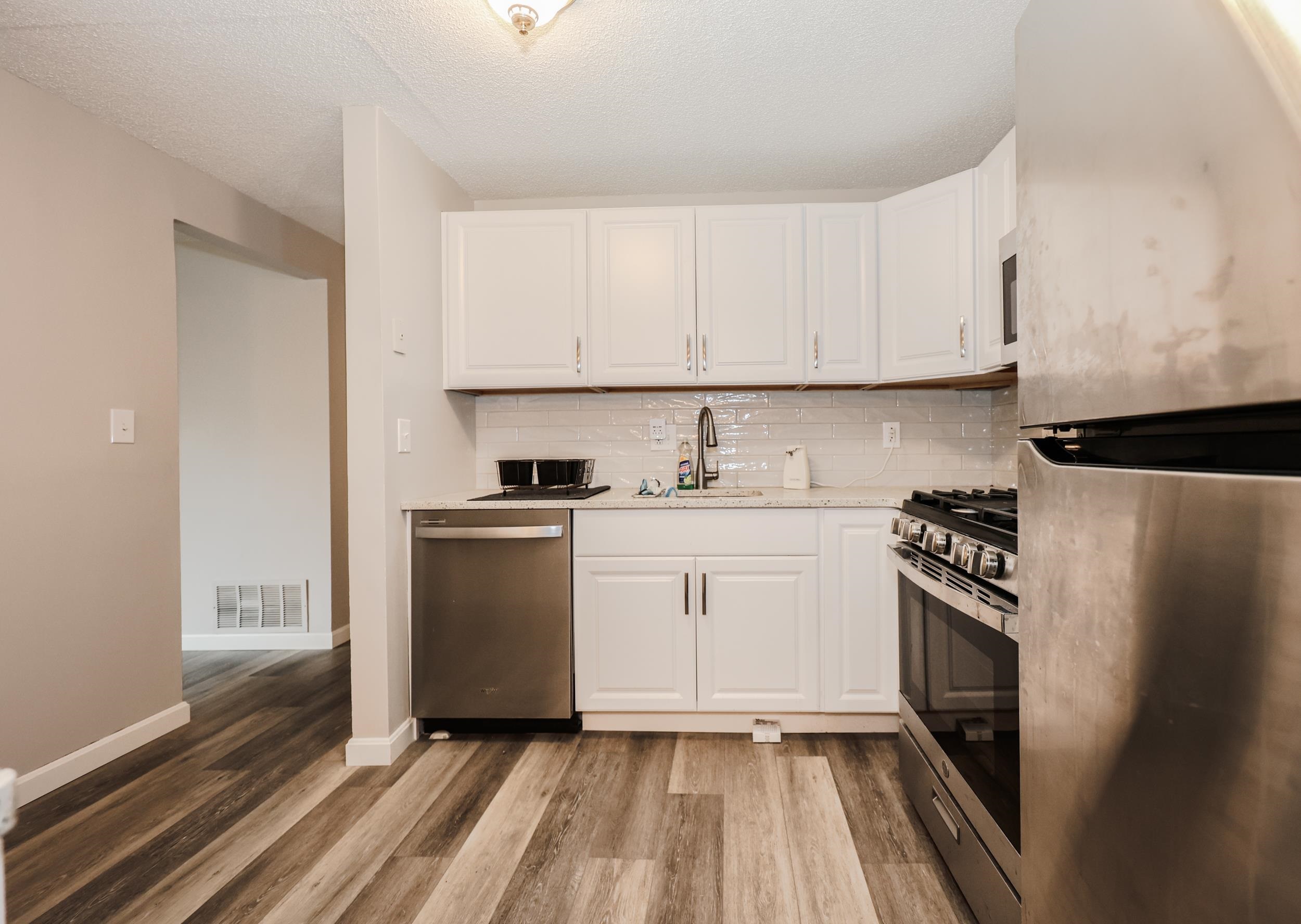 4 Brookside Drive, Unit 5 Exeter, NH 03833 - Photo 5 of 11