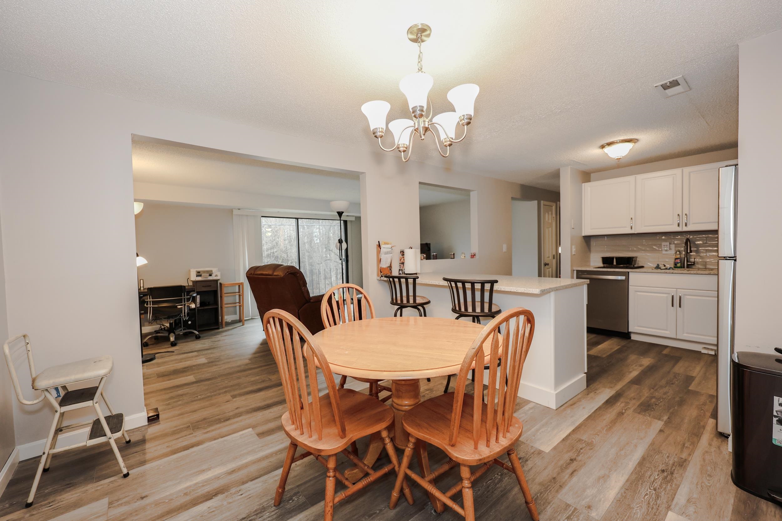 4 Brookside Drive, Unit 5 Exeter, NH 03833 - Photo 6 of 11