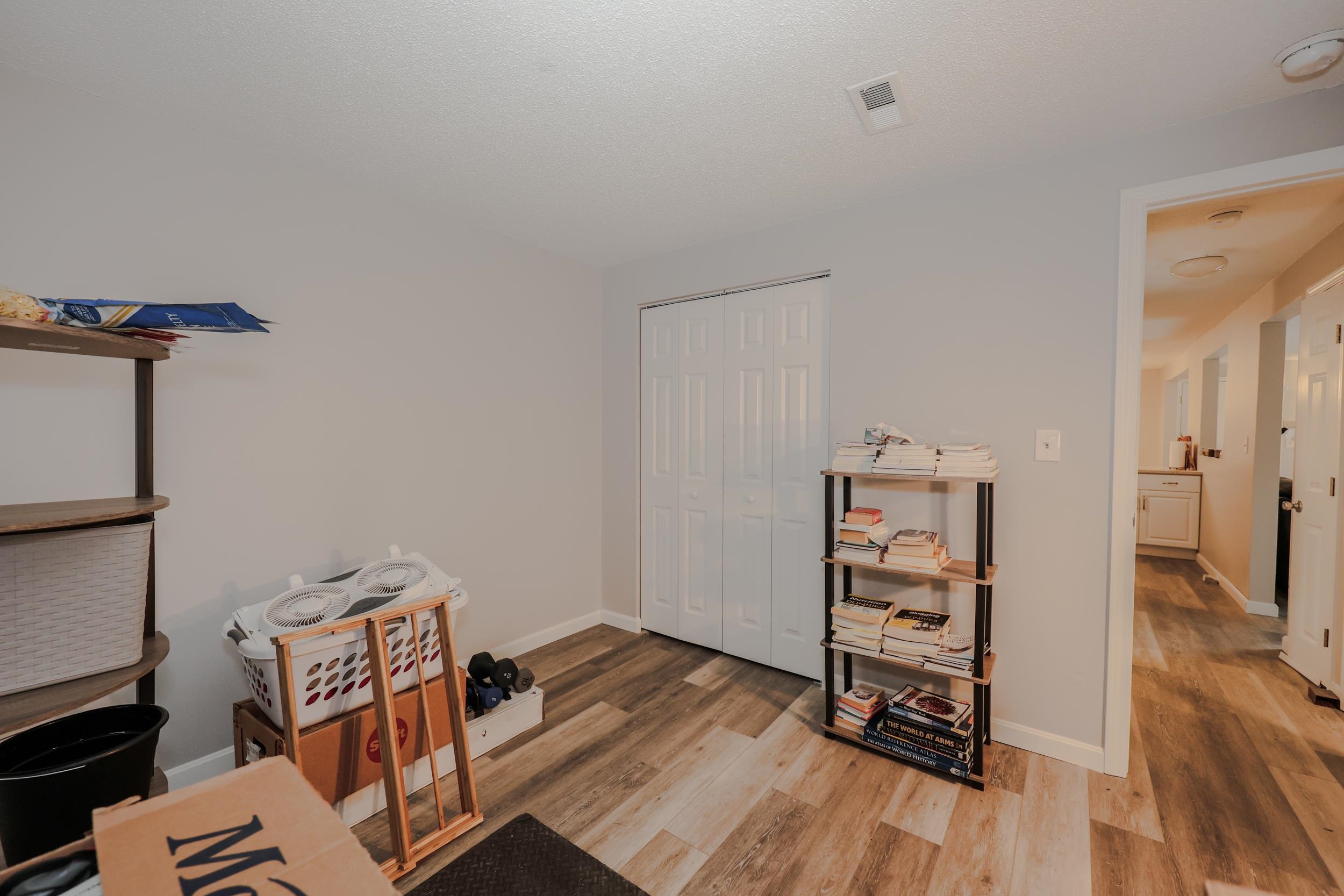 4 Brookside Drive, Unit 5 Exeter, NH 03833 - Photo 9 of 11