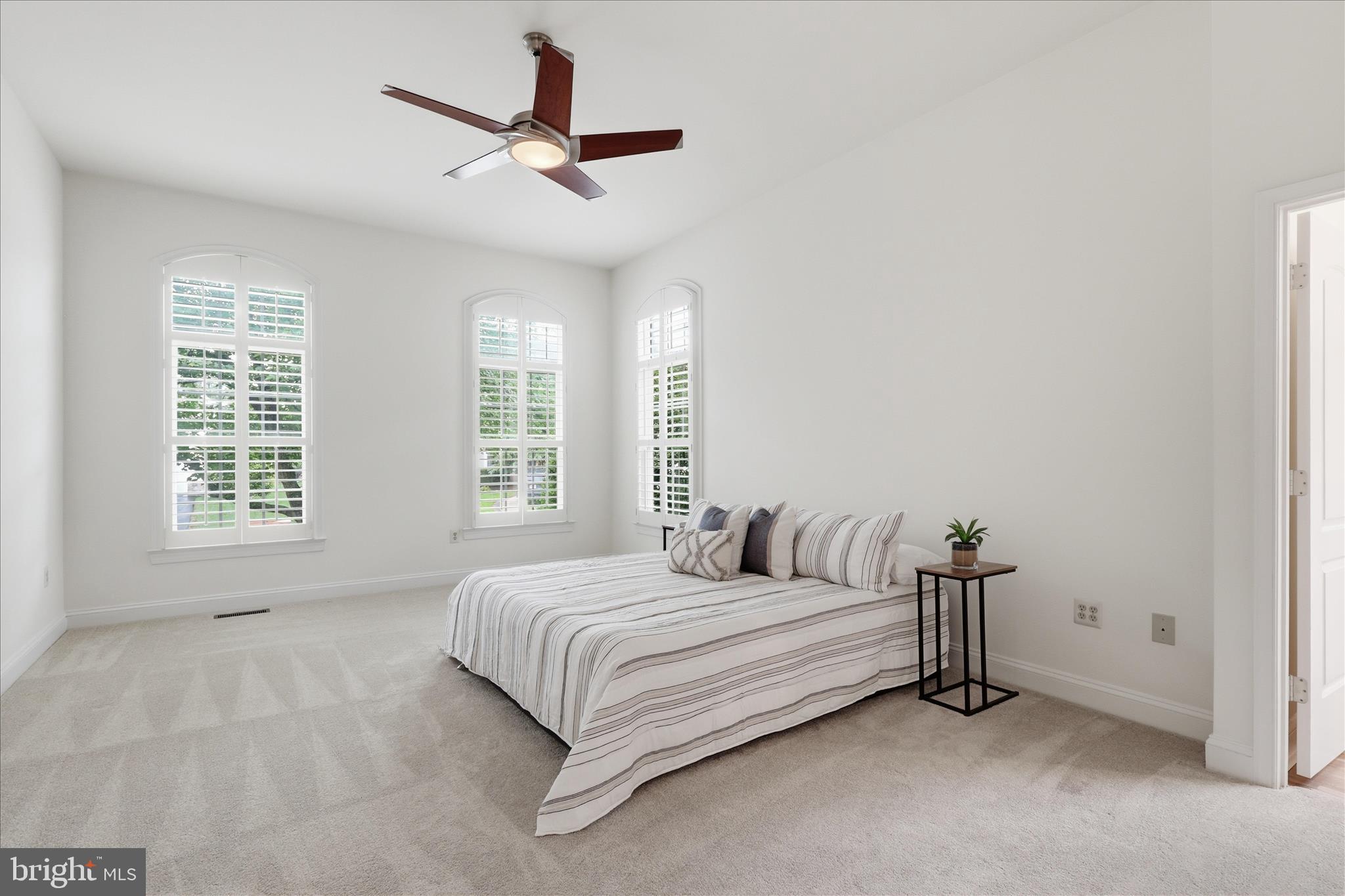 8277 Roxborough Loop Gainesville, VA 20155 - Photo 27 of 84 Owner Suite