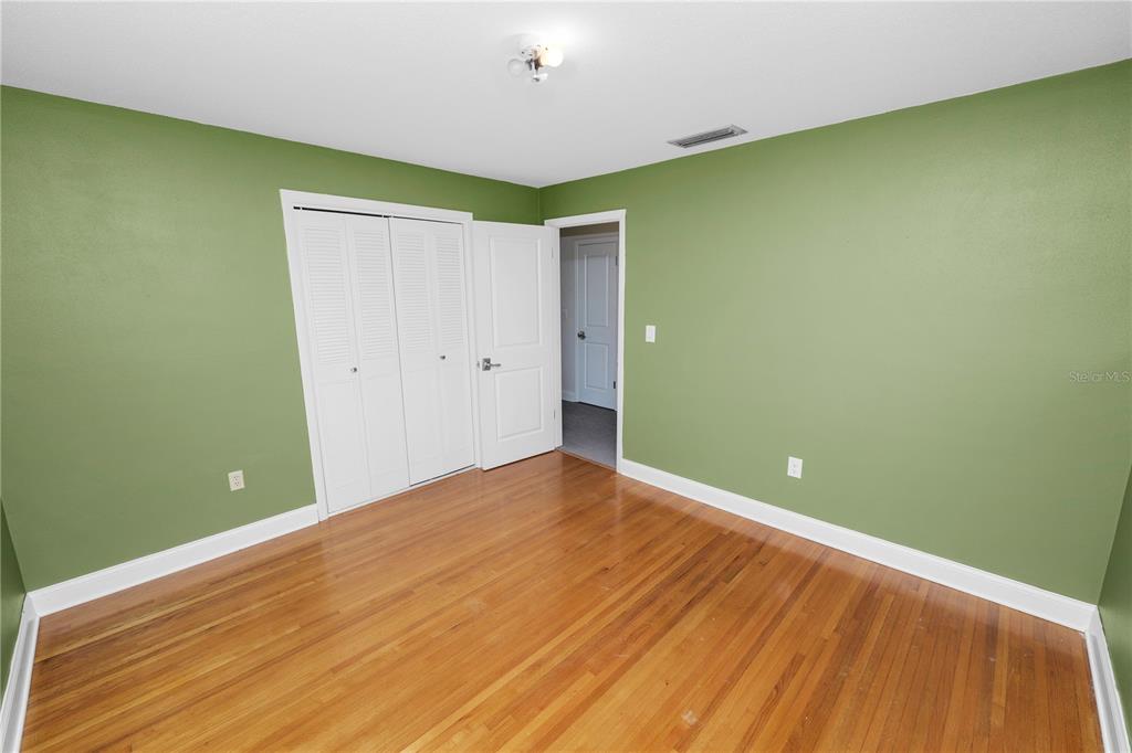 509 Robroy Street Lakeland, FL 33813 - Photo 33 of 51 a view of room and window