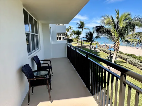 $4,800 | 1147 Hillsboro Mile, Unit 214, Hillsboro Beach, FL 33064