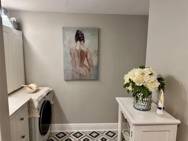 $4,800 | 1147 Hillsboro Mile, Unit 214, Hillsboro Beach, FL 33064