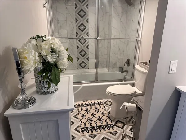 $4,800 | 1147 Hillsboro Mile, Unit 214, Hillsboro Beach, FL 33064