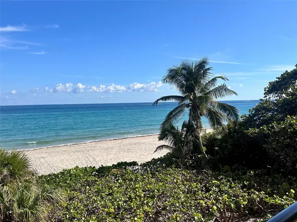 $4,800 | 1147 Hillsboro Mile, Unit 214, Hillsboro Beach, FL 33064