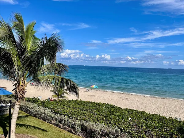 $4,800 | 1147 Hillsboro Mile, Unit 214, Hillsboro Beach, FL 33064