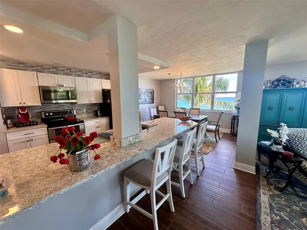 $4,800 | 1147 Hillsboro Mile, Unit 214, Hillsboro Beach, FL 33064