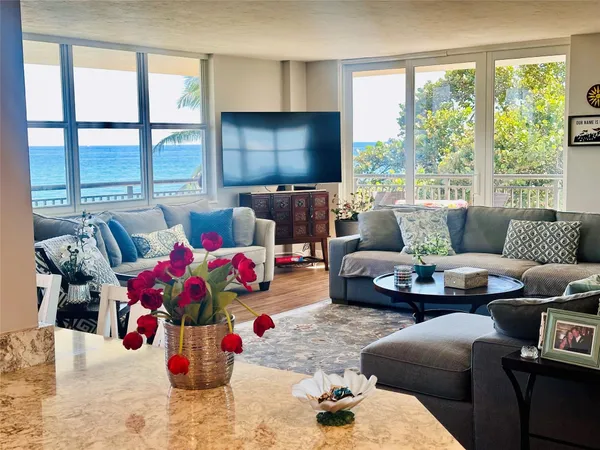 $4,800 | 1147 Hillsboro Mile, Unit 214, Hillsboro Beach, FL 33064