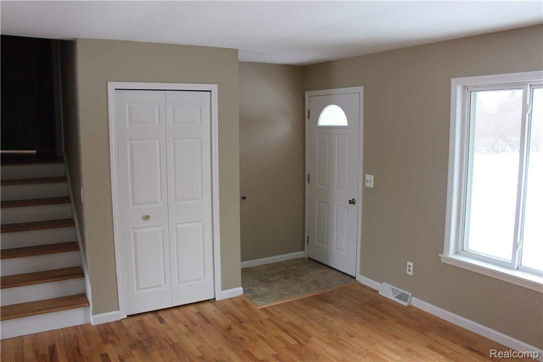 4975 Laur Road North Branch, MI 48461 - Photo 7 of 26 IMG_2682.JPG