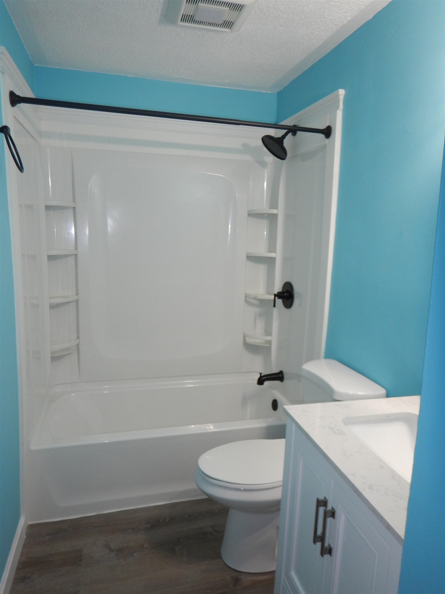 126 Mammoth Road, Unit 310 Hooksett, NH 03106 - Photo 5 of 17