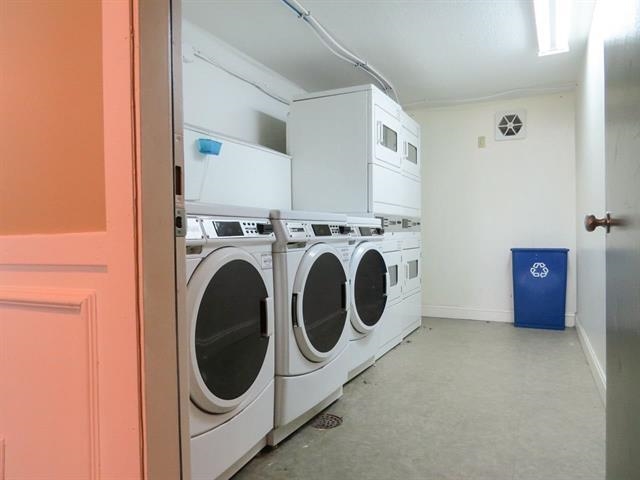 126 Mammoth Road, Unit 310 Hooksett, NH 03106 - Photo 6 of 17