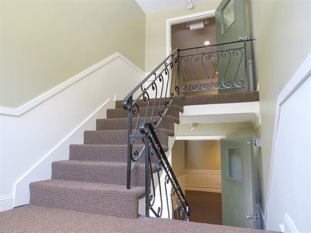126 Mammoth Road, Unit 310 Hooksett, NH 03106 - Photo 9 of 17