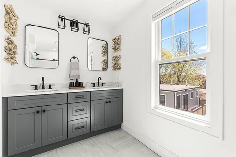 $1,749,000 | 12 Cherry Court, Medford, MA 02155
