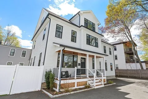 $1,749,000 | 12 Cherry Court, Medford, MA 02155