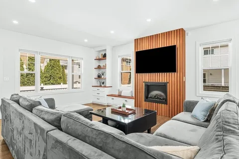 $1,749,000 | 12 Cherry Court, Medford, MA 02155