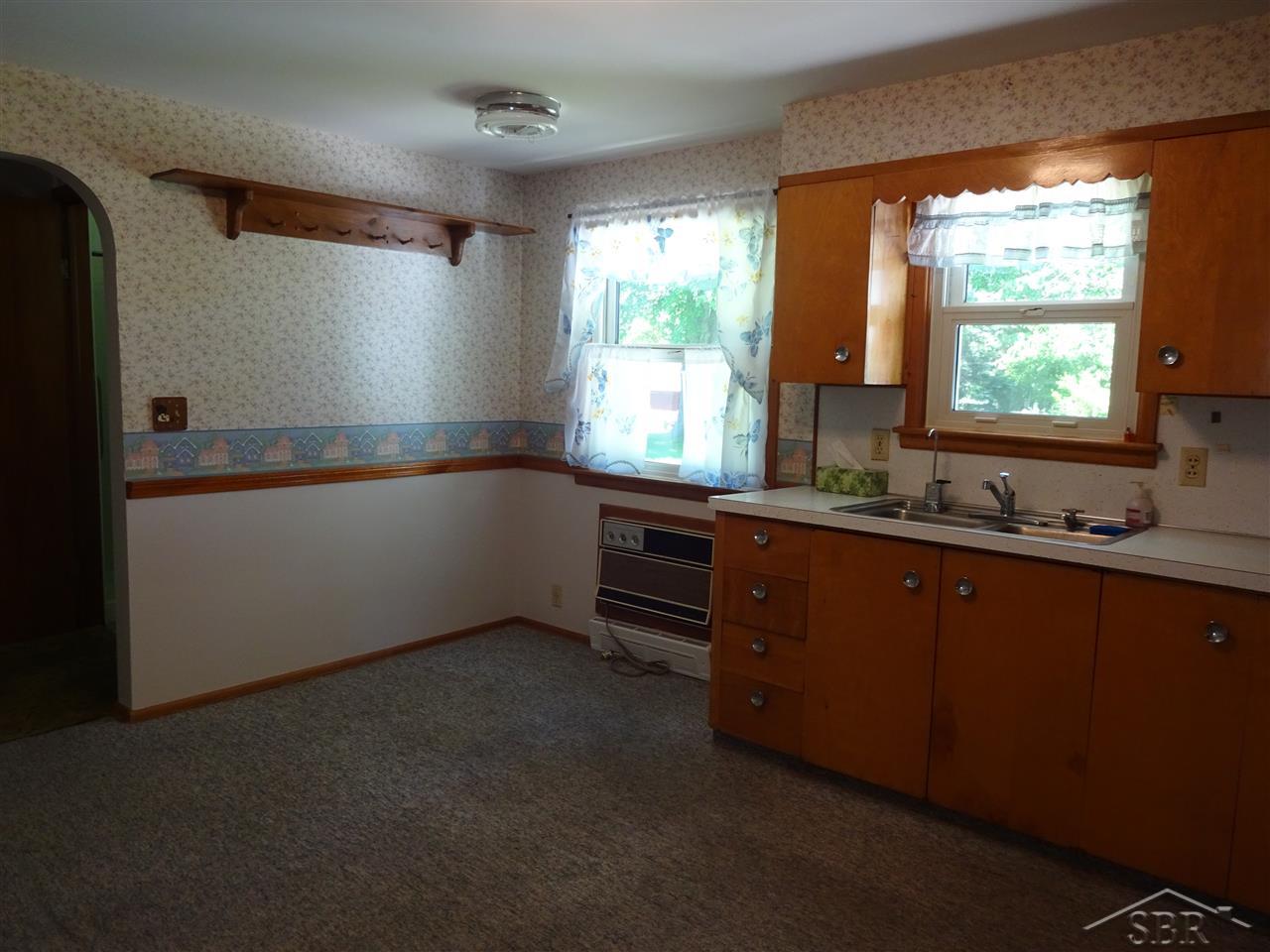 22174 Gratiot Road Merrill, MI 48637 - Photo 7 of 15 31350467-6.JPG