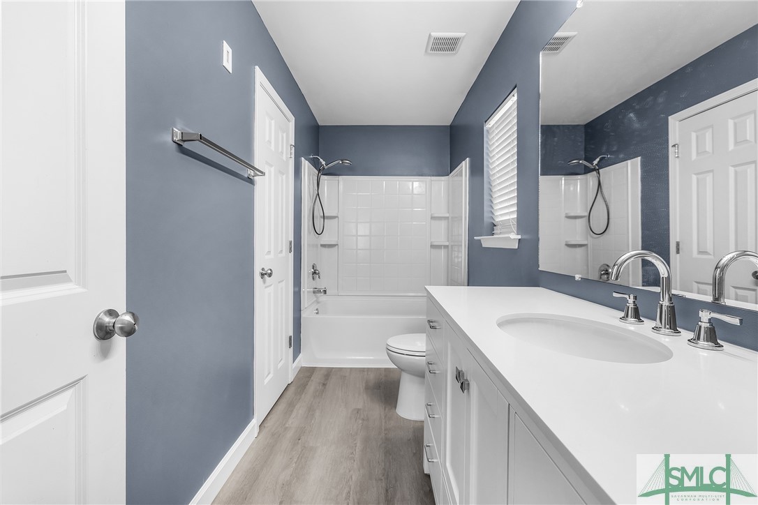 155 Lake Pointe Drive Savannah, GA 31407 - Photo 17 of 31 Primary Bathroom