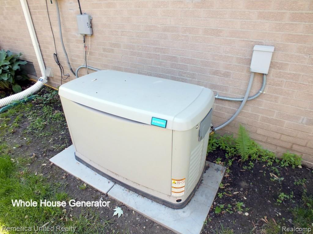 18551 Inkster Road Livonia, MI 48152 - Photo 25 of 30 Generator.jpg