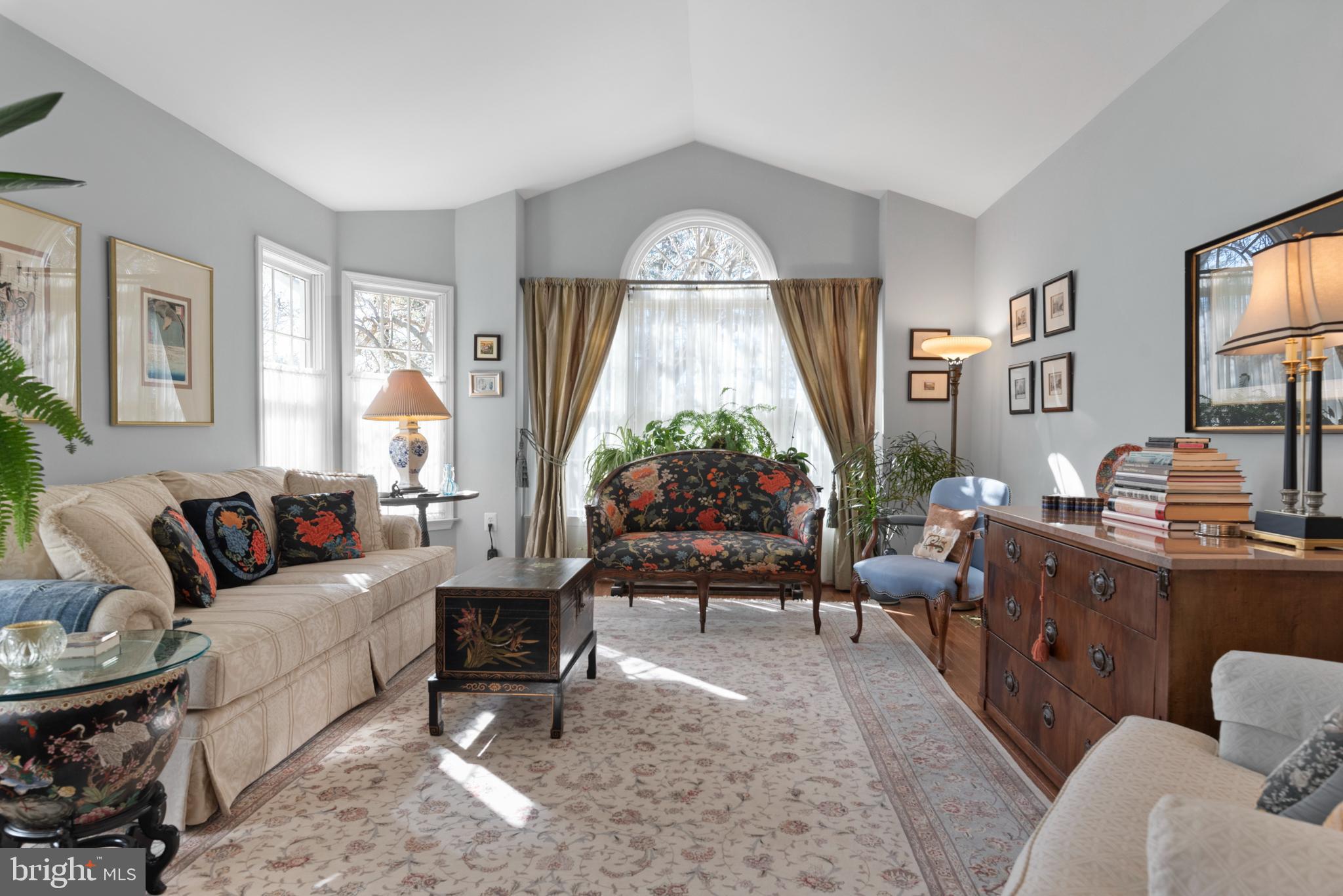 507 Coover Road Annapolis, MD 21401 - Photo 6 of 48 LIVING ROOM