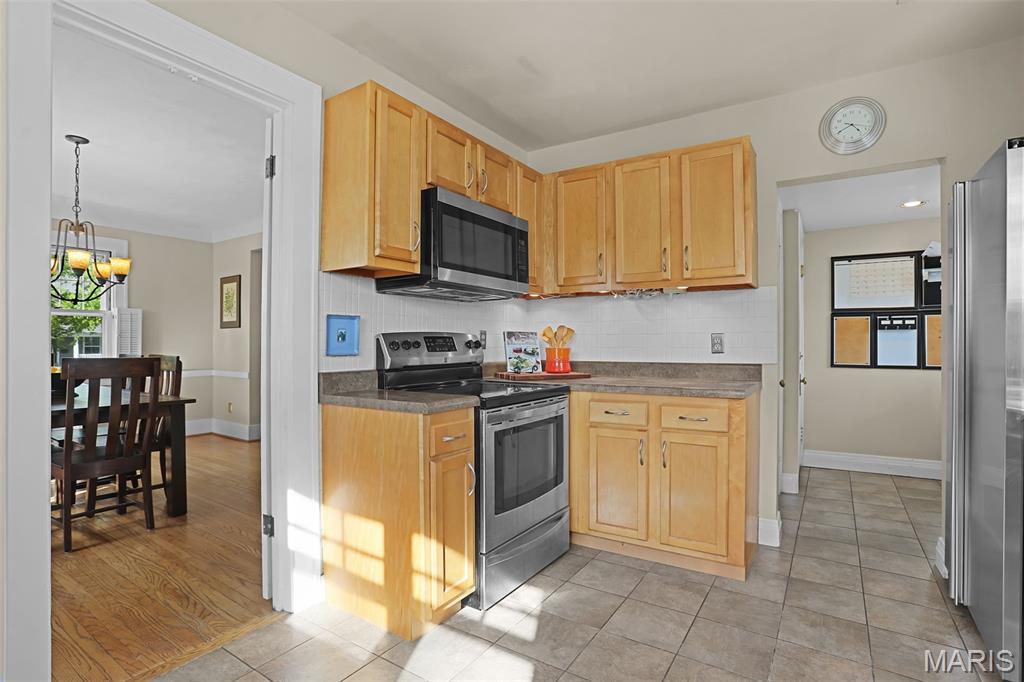662 Fairview Avenue Webster Groves, MO 63119 - Photo 11 of 29
