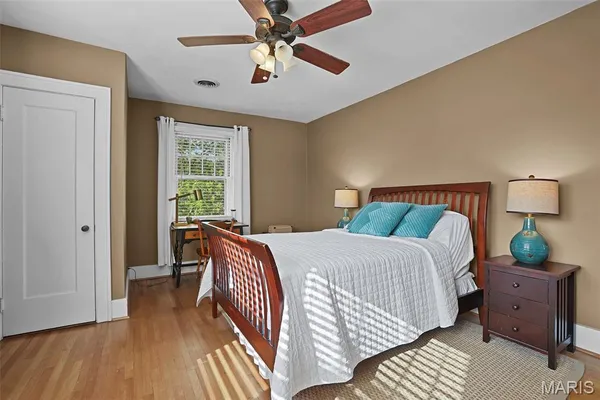 $550,000 | 662 Fairview Avenue, Webster Groves, MO 63119