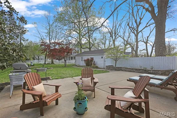 $550,000 | 662 Fairview Avenue, Webster Groves, MO 63119