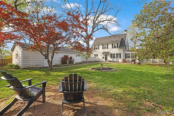 $550,000 | 662 Fairview Avenue, Webster Groves, MO 63119